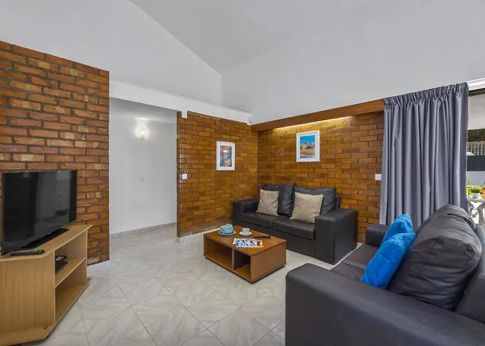 Buganvillea By Villa *